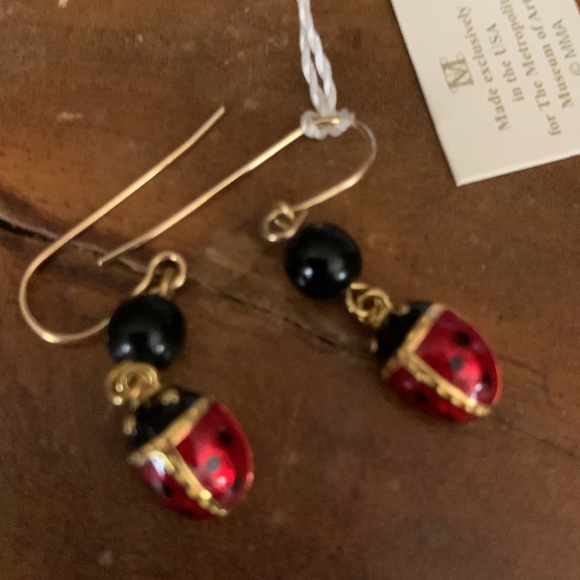 Metropolitan Museum of Art Ladybug Earrings - New With Tags - Picture 5 of 5